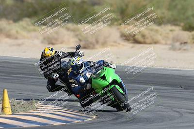 media/Nov-16-2025-Race Pace (Sun) [[8c5fa54630]]/Non Verified Riders (1st 20 Minutes)/2-Turn 10 (1010am)/